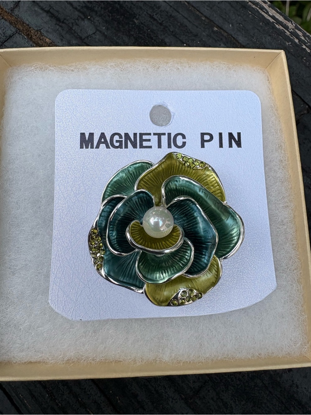 Magnetic Green Floral Brooch with Pearl Accent